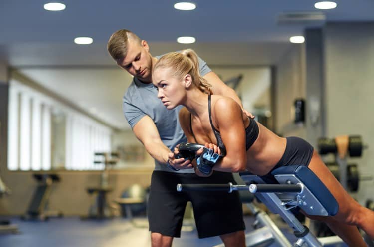 Tu personal trainer es quien te indica el camino